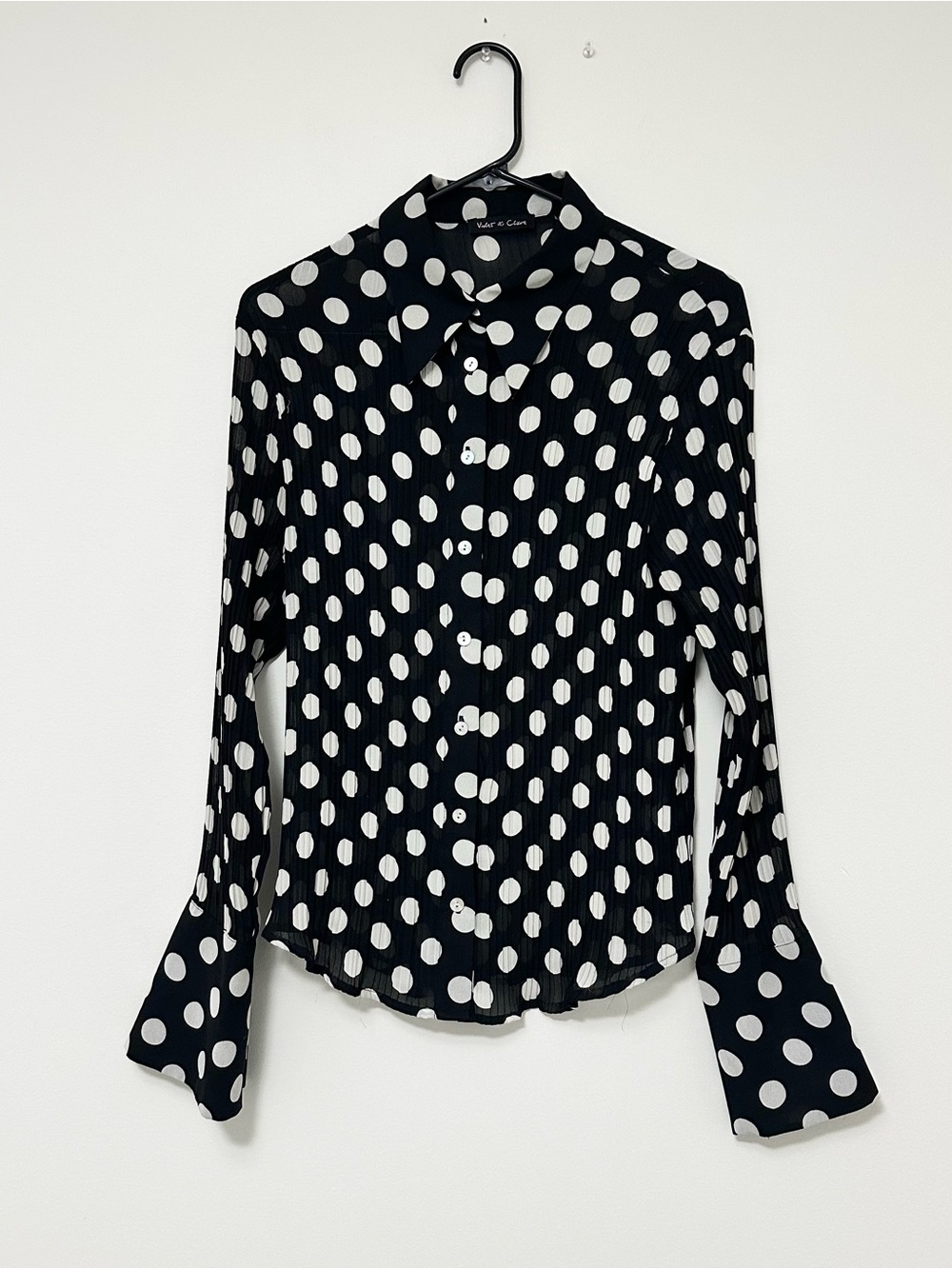 Violet & Claire Black & White Polka Dot Button-Up Blouse with Bell Sleeves Large